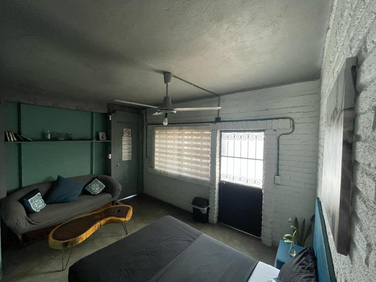 פוארטו ואלארטה Canova Hostel & Pizza מראה חיצוני תמונה