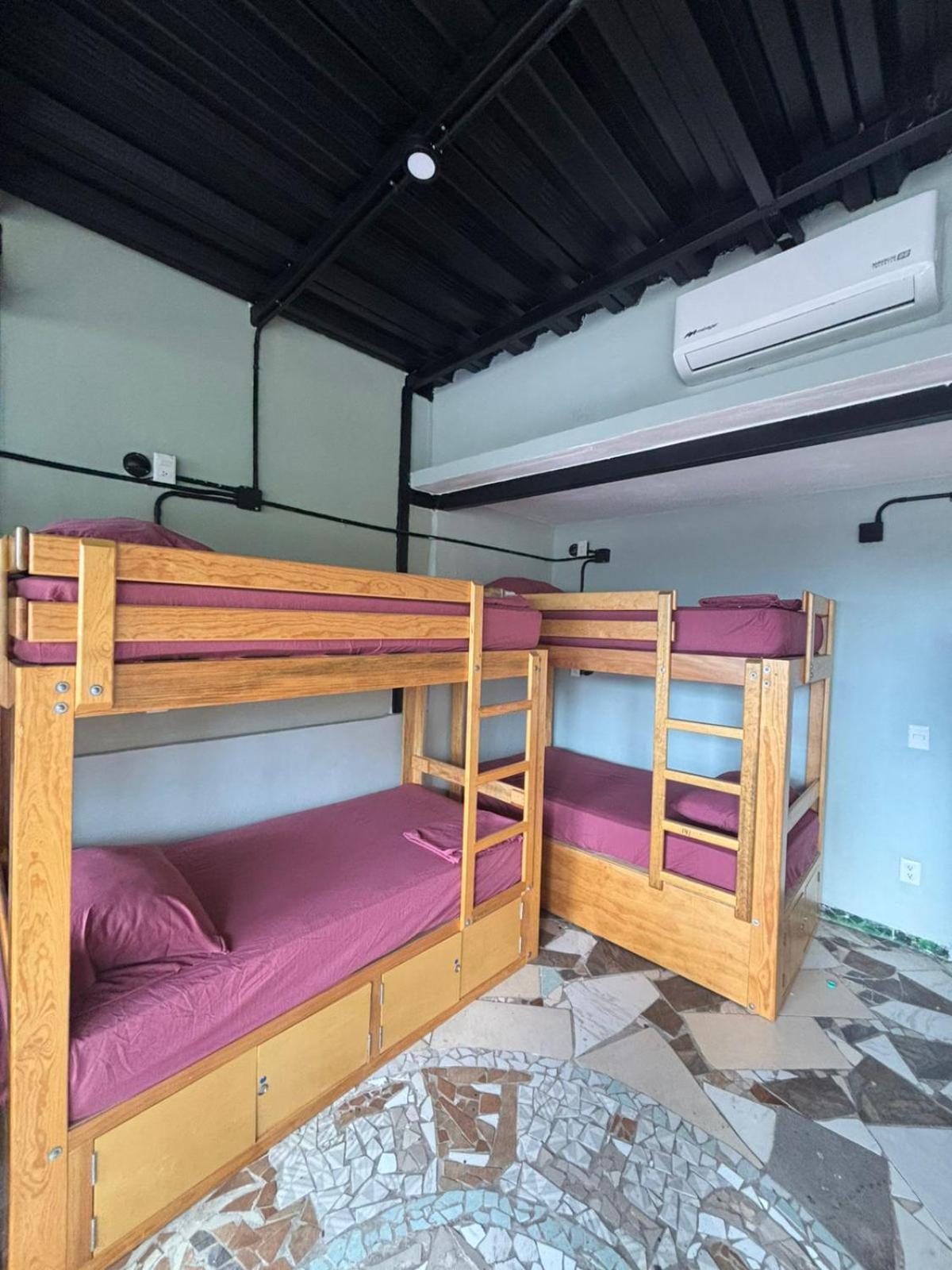 פוארטו ואלארטה Canova Hostel & Pizza מראה חיצוני תמונה